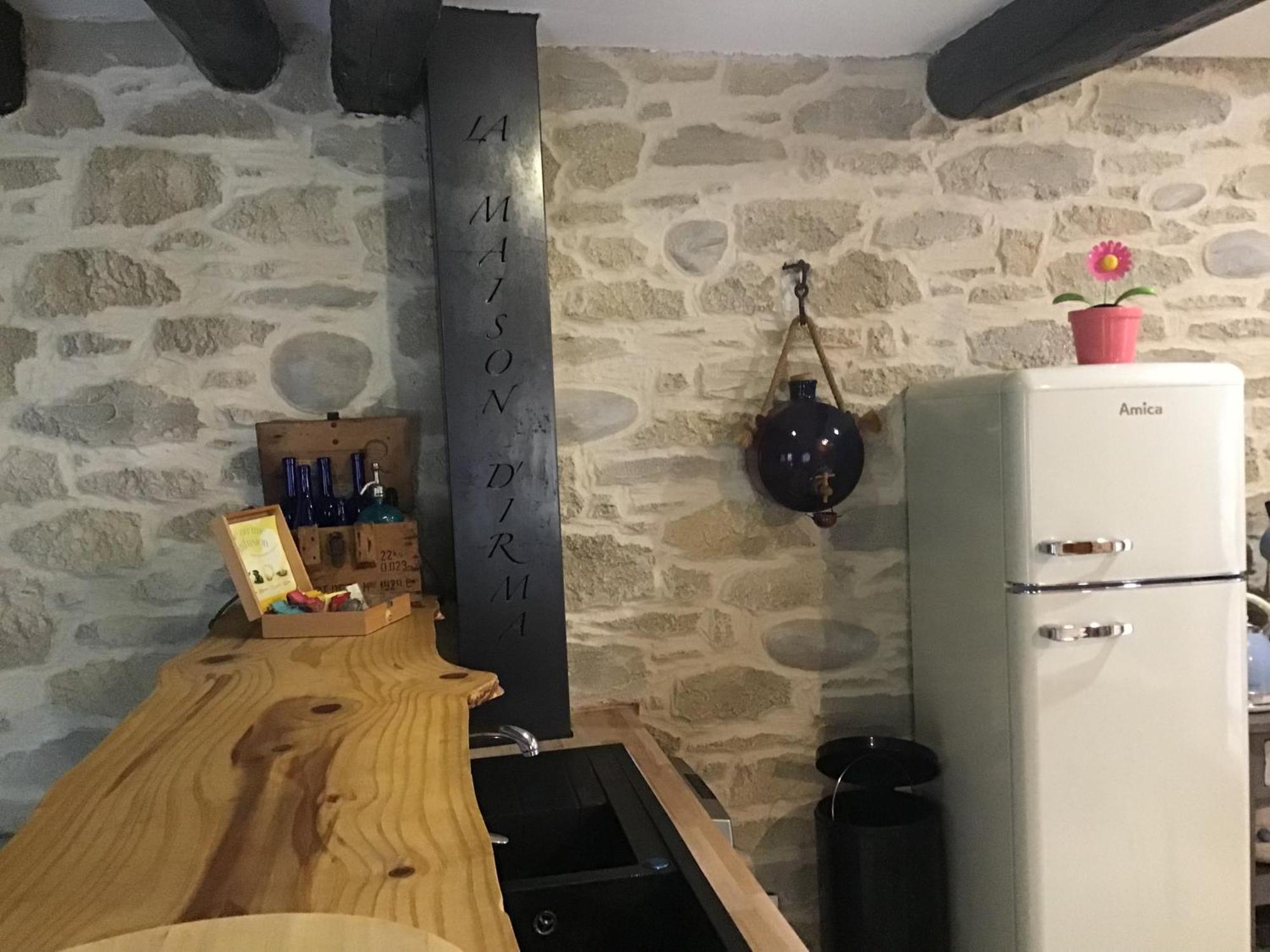 La Maison D'Irma Claira Buitenkant foto